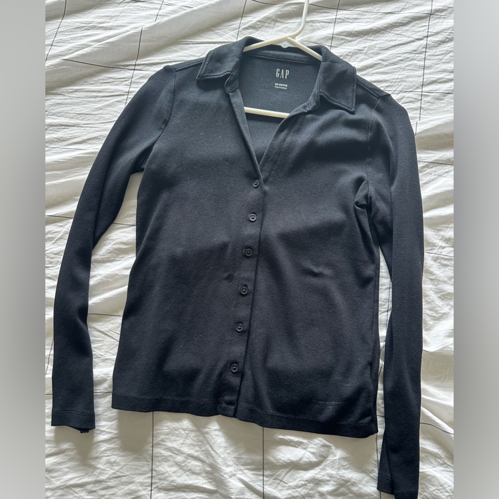 GAP Black Sweater